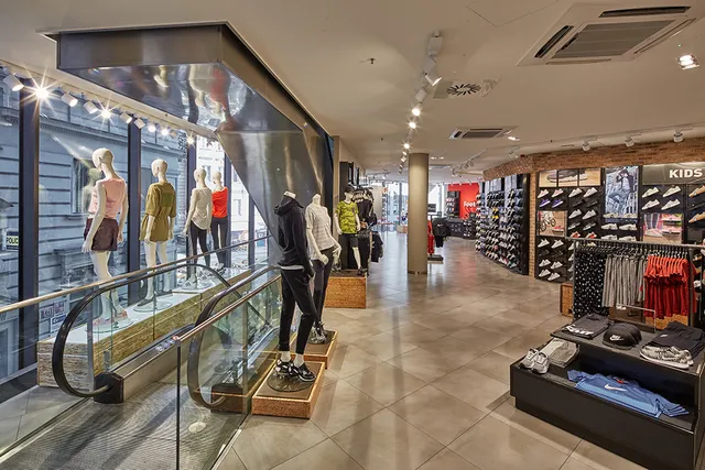 Foot Locker Zlatá Věž – fotografie 5
