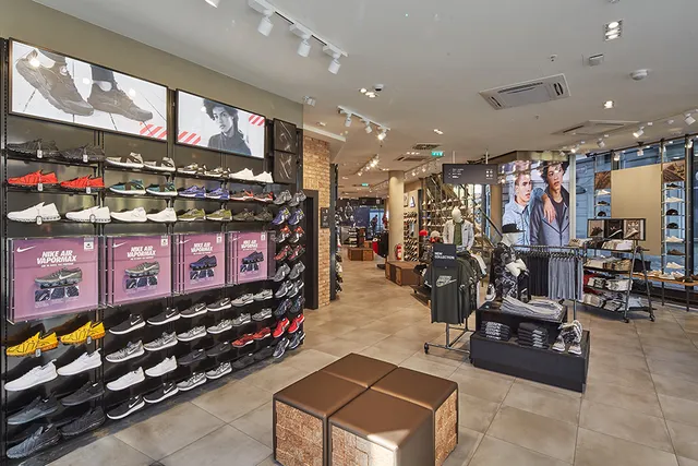 Foot Locker Zlatá Věž – fotografie 6