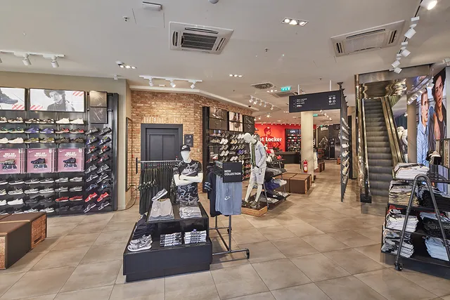 Foot Locker Zlatá Věž – fotografie 7
