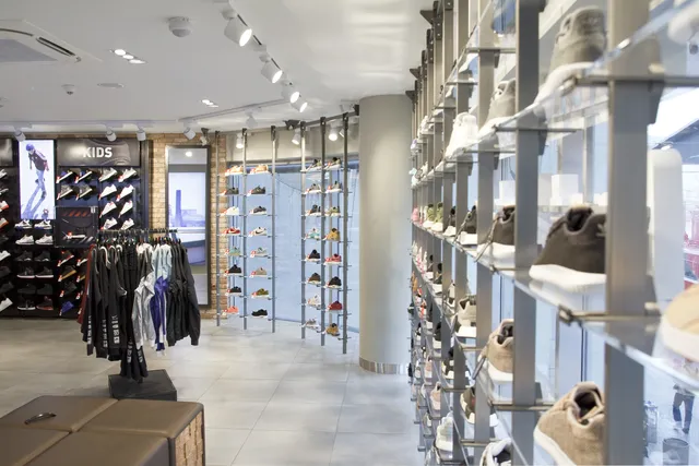 Foot Locker – fotografie 16