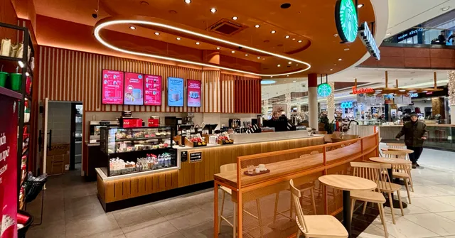 Starbucks stores – fotografie 8