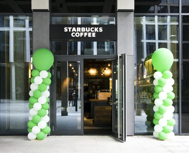 Starbucks stores – fotografie 26