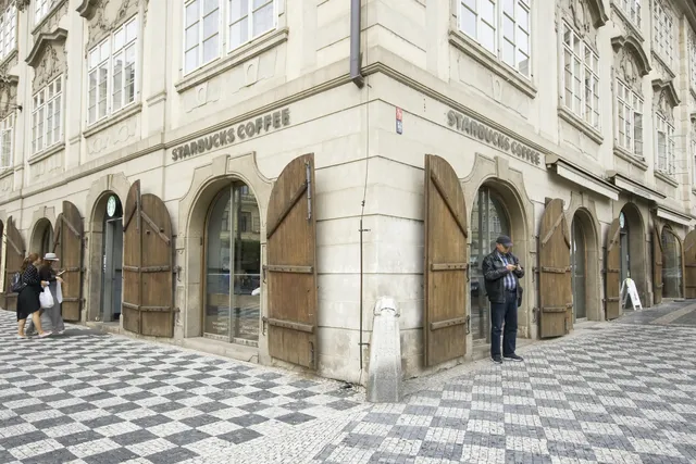 Starbucks stores – fotografie 30