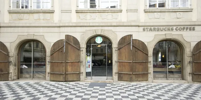 Starbucks stores – fotografie 31