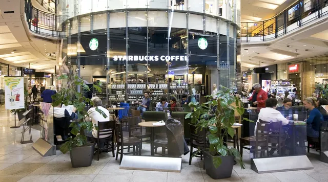Starbucks stores – fotografie 37