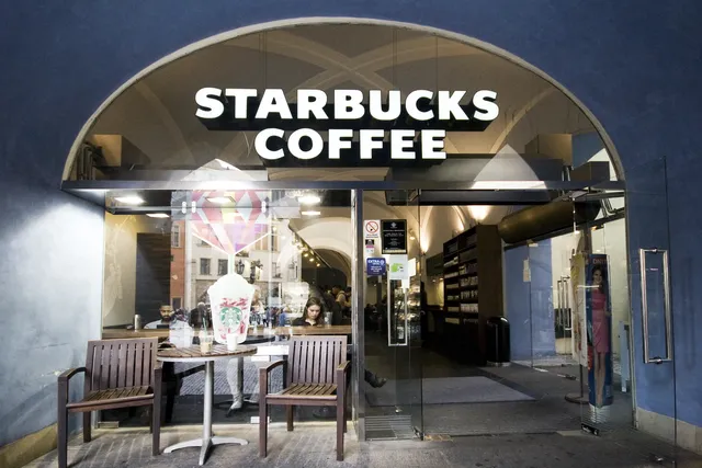 Starbucks stores – fotografie 83
