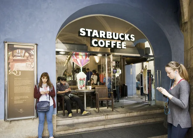 Starbucks stores – fotografie 89